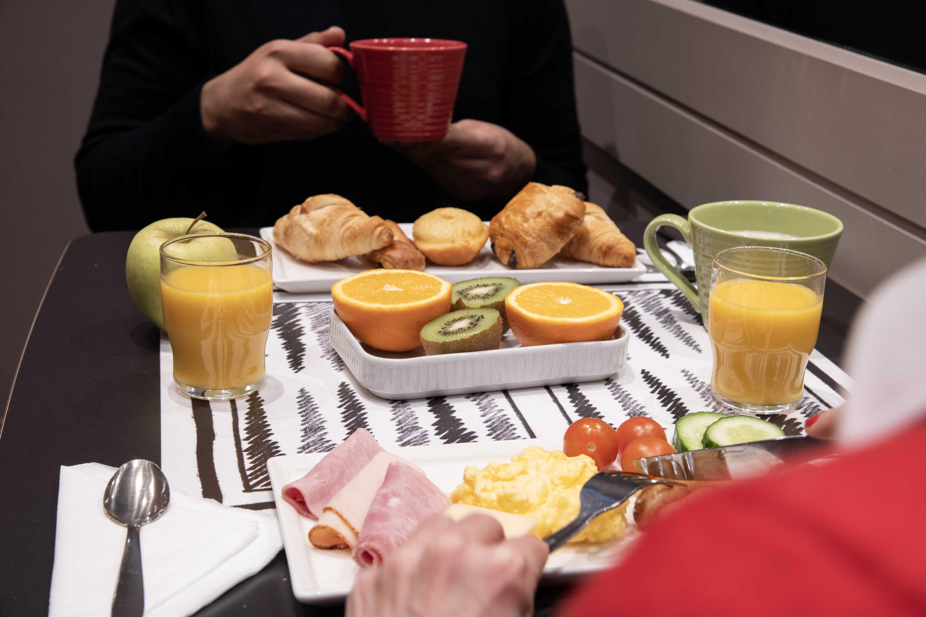 Hotel Ibis Gare Du Nord Tgv